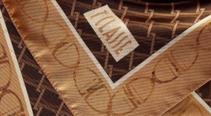 Alviero Martini 1A Classe Foulard Monogram 75x75  KF116 1799 Col 0010 Natural co