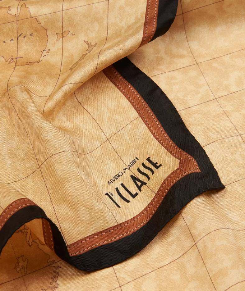 Alviero Martini 1A Classe Foulard In Seta 90x90 Geo Classic  K 390 Aloe  Col 0001 Black