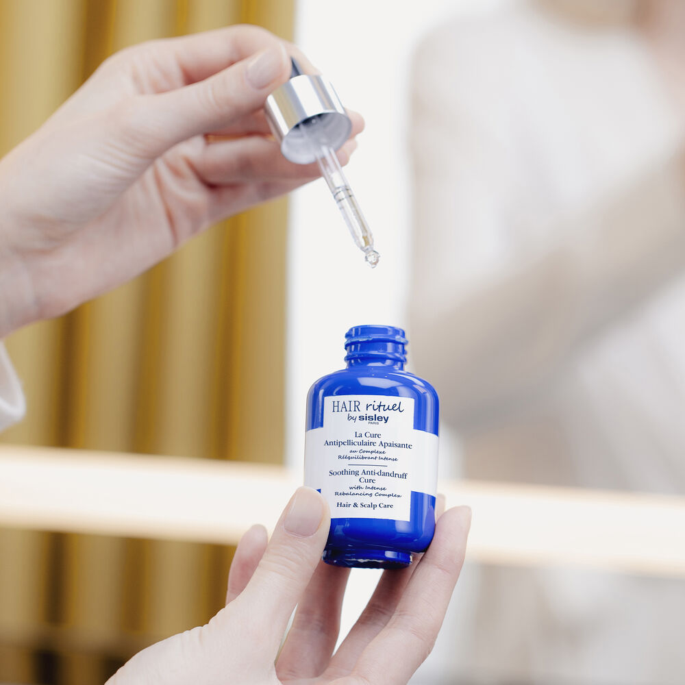 Sisley La Cure Antipelliculaire Apaisante Trattamento antiforfora per il cuoio capelluto