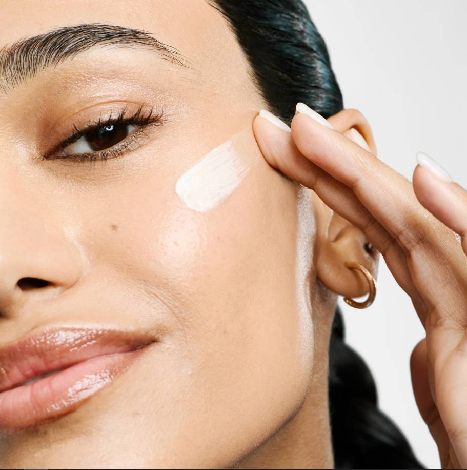 Erborian CC Creme Caramel Spf 30 Fondotinta o base trucco idratante coprenza media per tutti i tipi di pelle