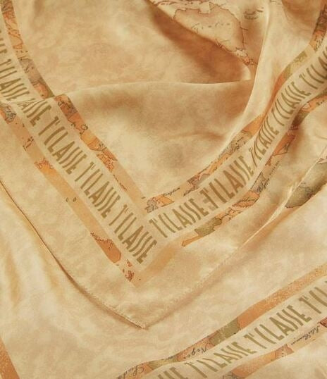 Alviero Martini Foulard Geo Classic 90x90  cm   K F097 1721 Col. 0010 Natural